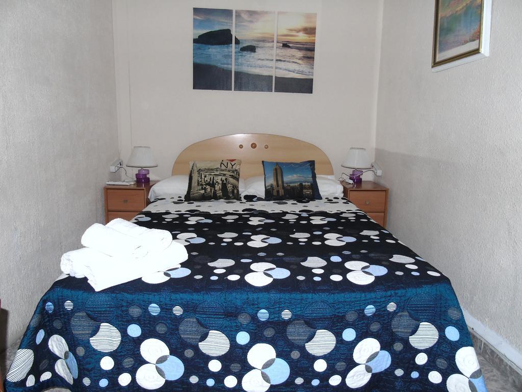 Hostal Aribau Barcelona Ruang foto